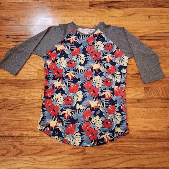 Lularoe Simply Comfortable Floral 3/4 Sleeve Top M - Picture 1 of 3
